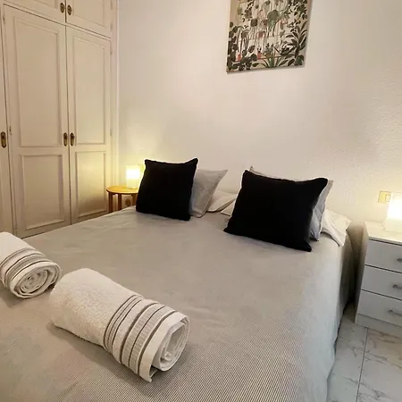Acogedor En El Corazon De Apartman La Laguna